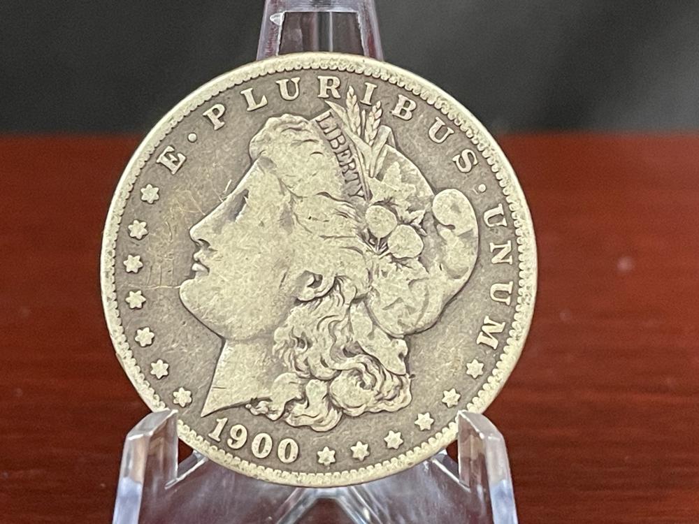 1900-O MORGAN SILVER DOLLAR