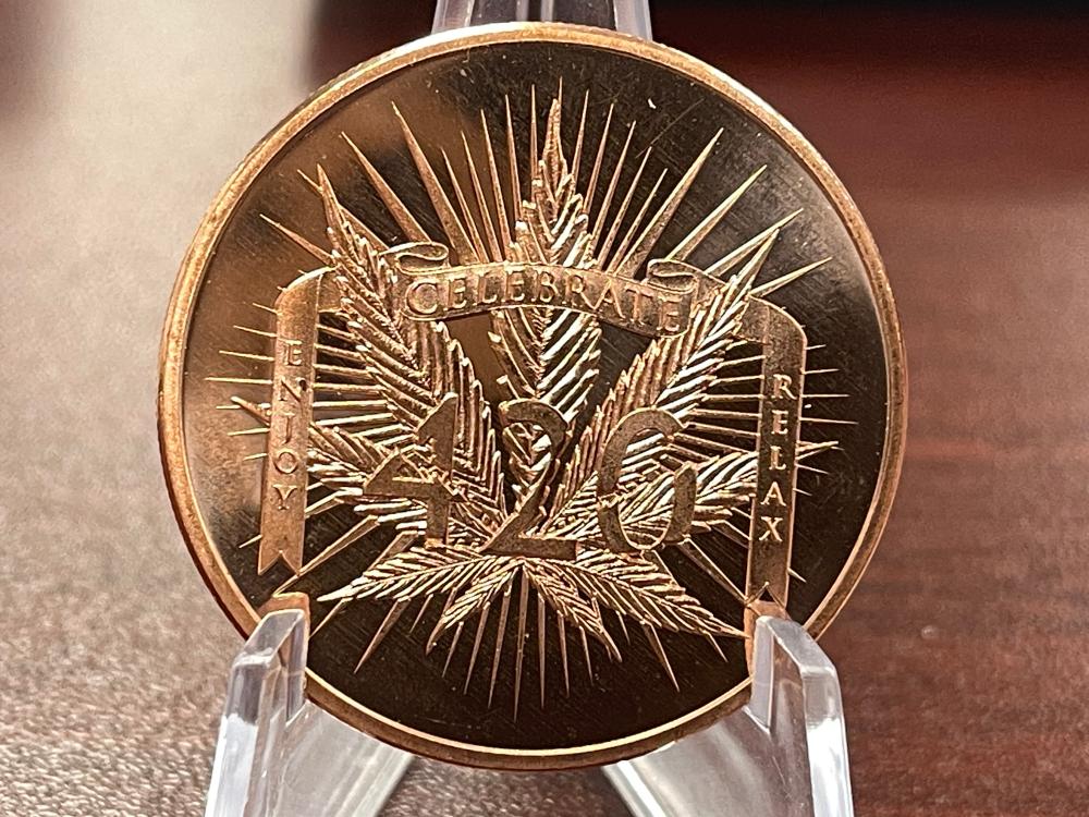 1 OZ .999 COPPER 420 ROUND