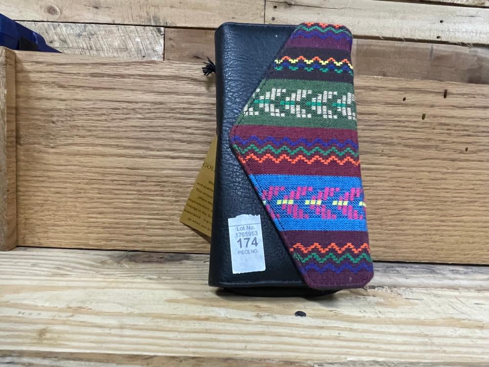 Gold coast wallet