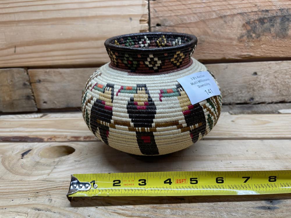 Panamanian Indian hand woven art basket