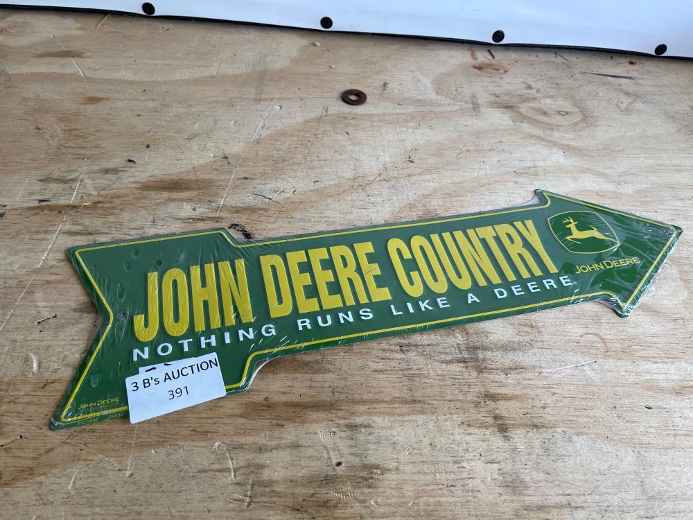19 in. long John Deere metal sign