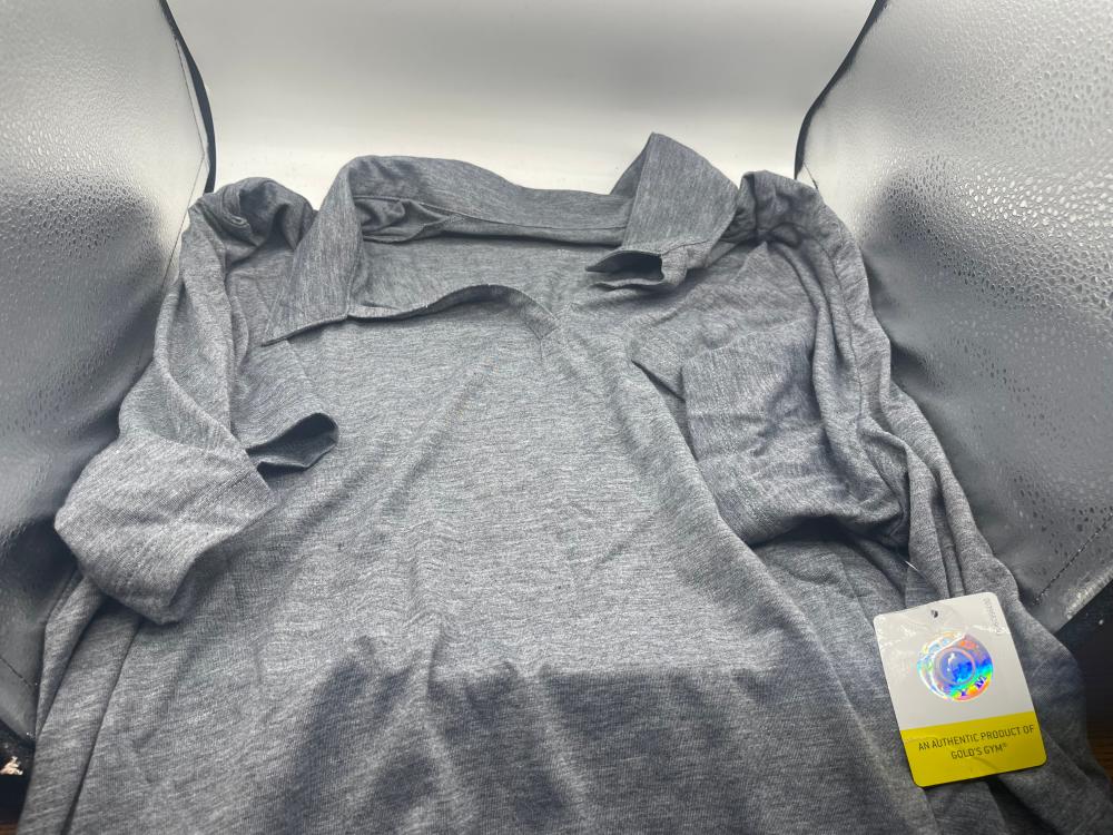 Golds Gym medium Shirt