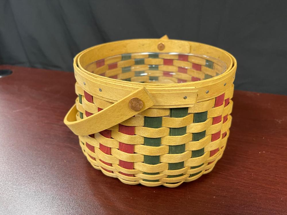 2003 LONGABERGER CHRISTMAS CARROLLING BASKET