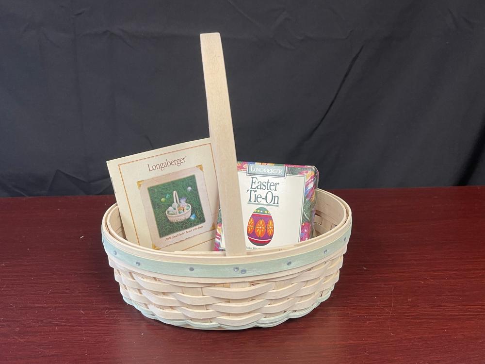 2002 LONGABERGER WHITEWASHED EASTER BASKET