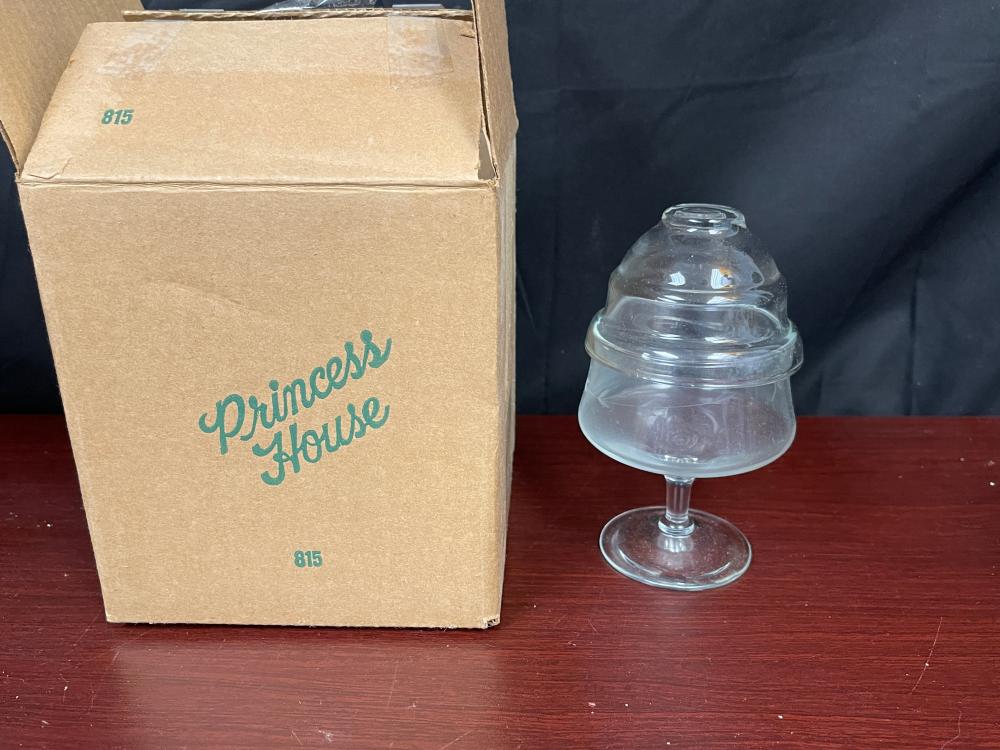 VINTAGE PRINCESS HOUSE #815... image
