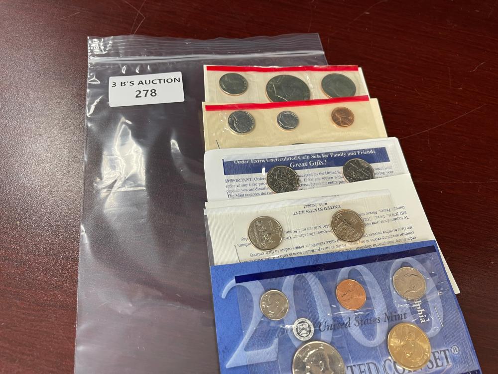 LOT OF VARIOUS US MINT UNCIRCULATED COIN SETS
