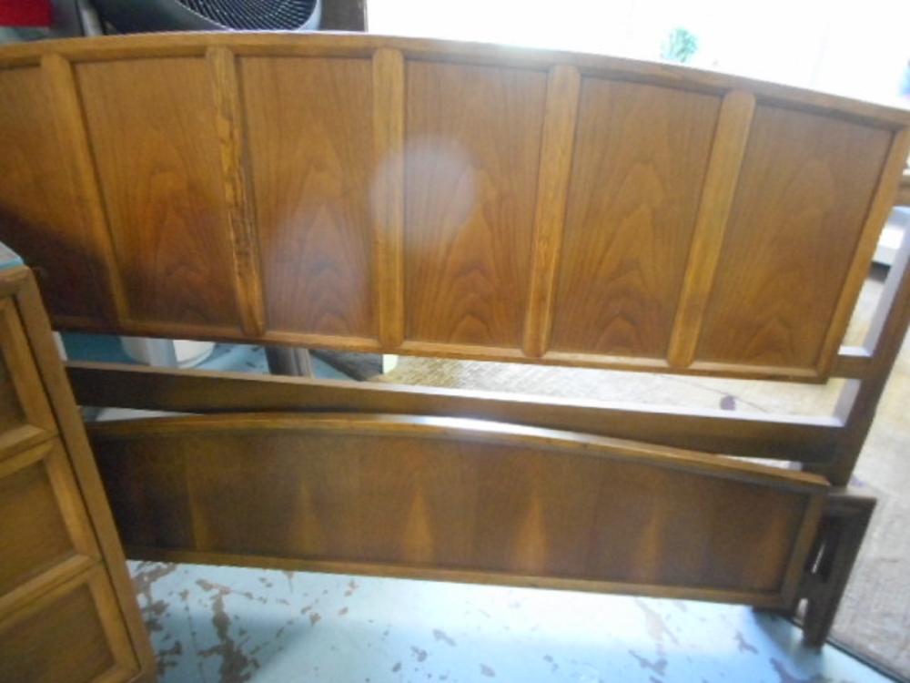 kroehler mid century headbo... image