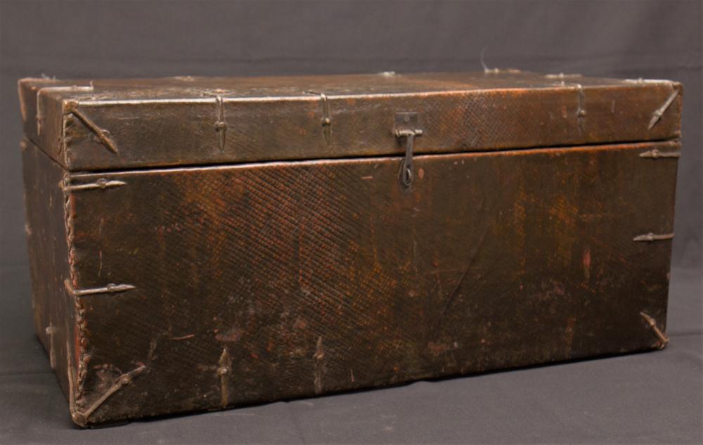 TRUNK - TIBET - 19th CENTURY