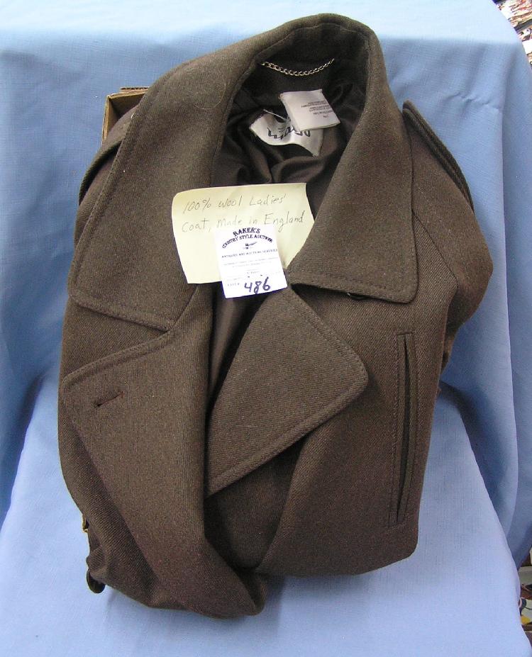 100% wool ladies coat made ... image