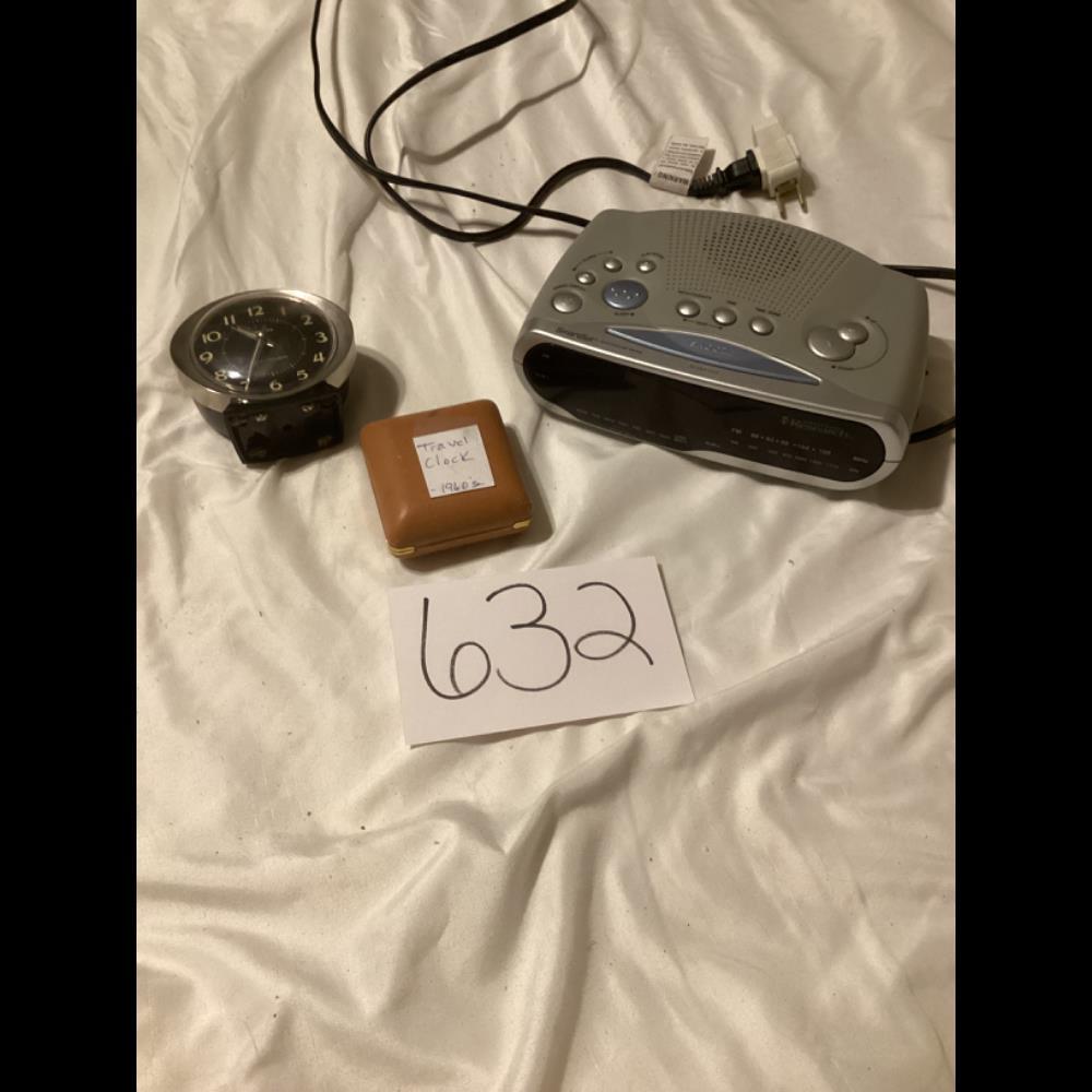 Vintage Travel Alarm Clock and Radio