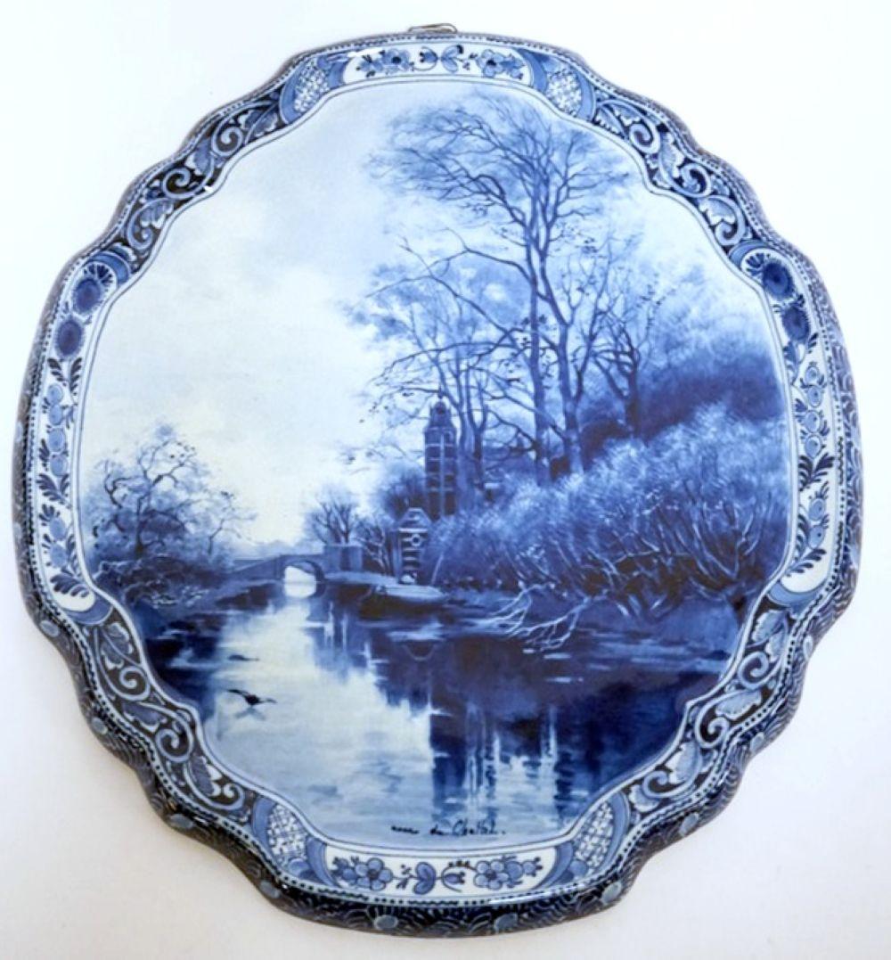 LARGE ROYAL DELFT *APPLIQUE... image