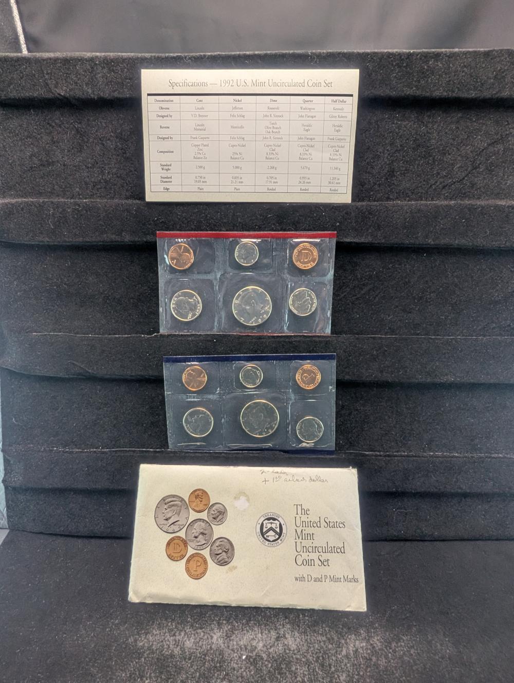 1992-P&D Unc. U.S. Mint Set... image