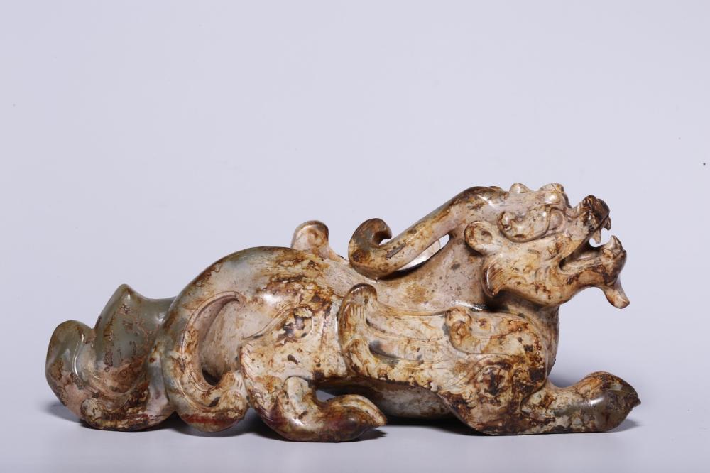 A HETIAN JADE ORNAMENT image