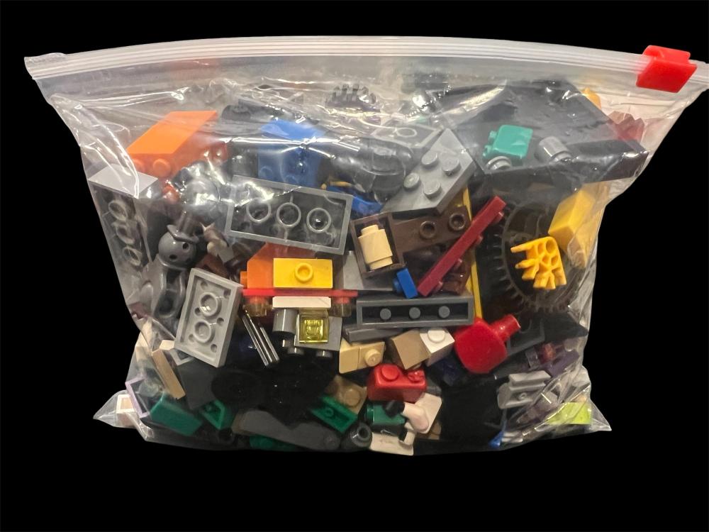 Random Lego Lot, Quart Sized Bag , Approx. 12-14 Ounces