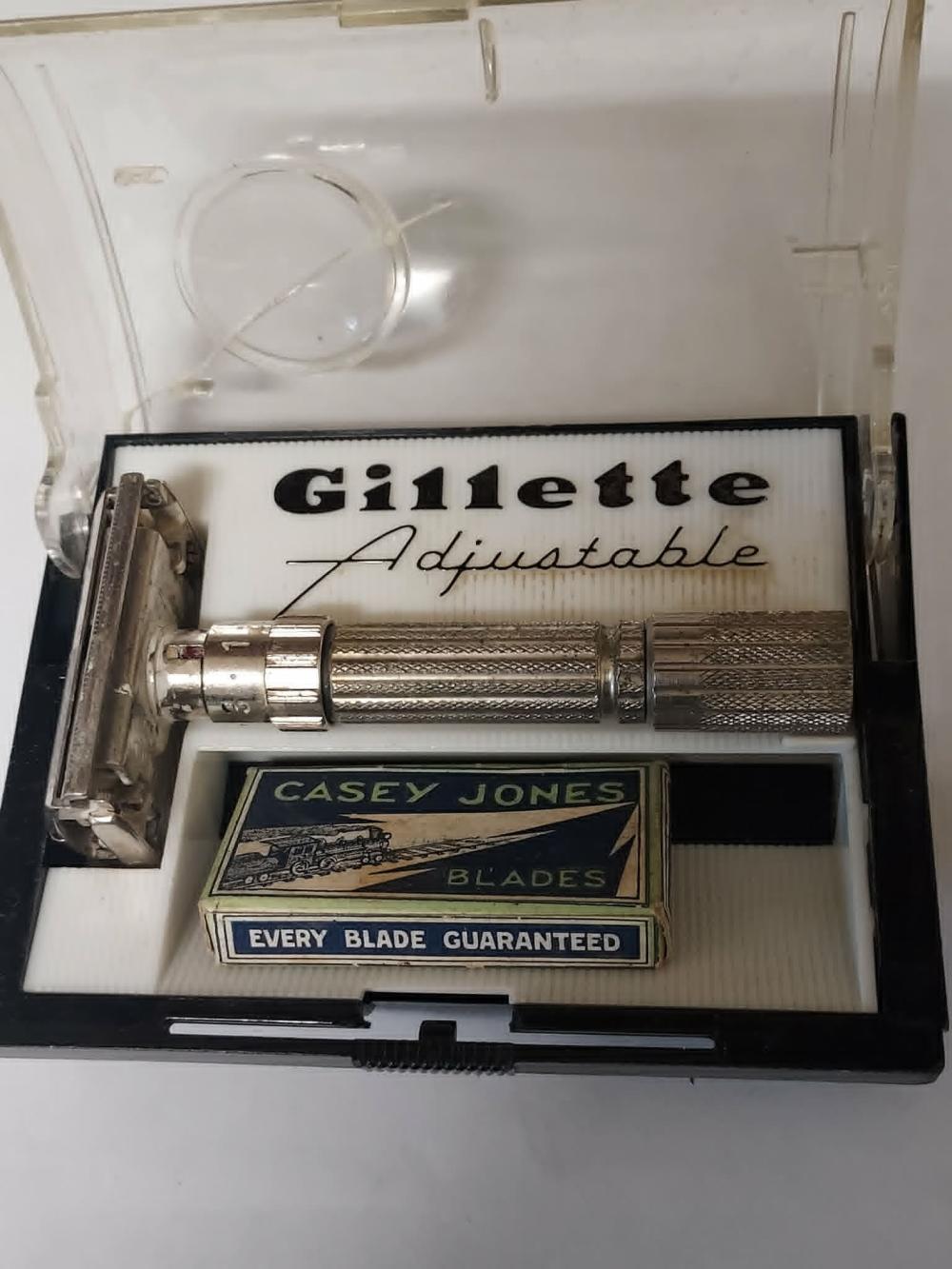Gillette safety razor & Casey Jones razor blades