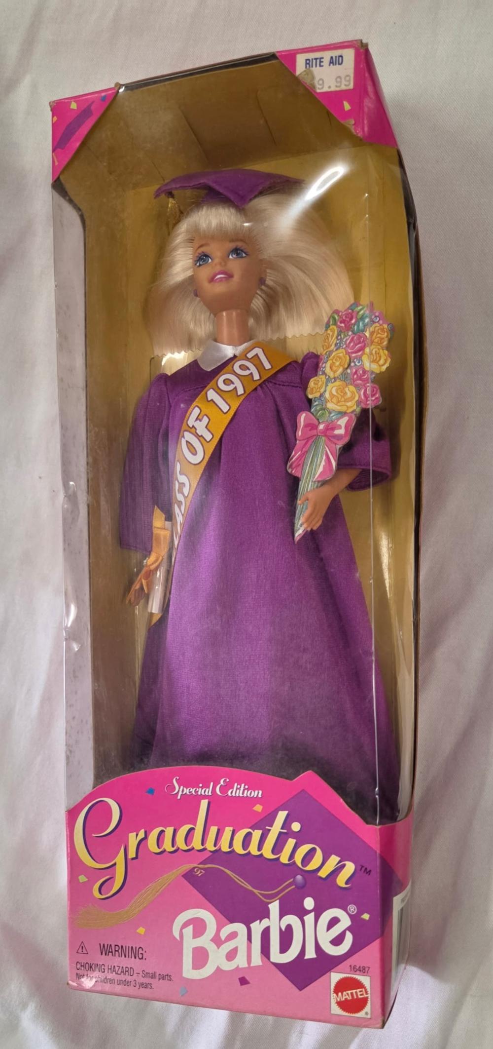 Barbie - 1997 Graduation - Special Edition