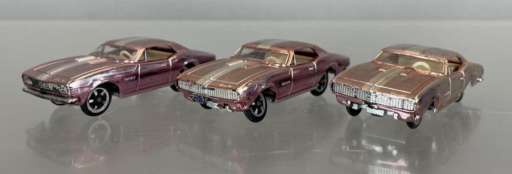 Group of Vintage Aurora Cigar Box Camaro Die-Cast Vehicles