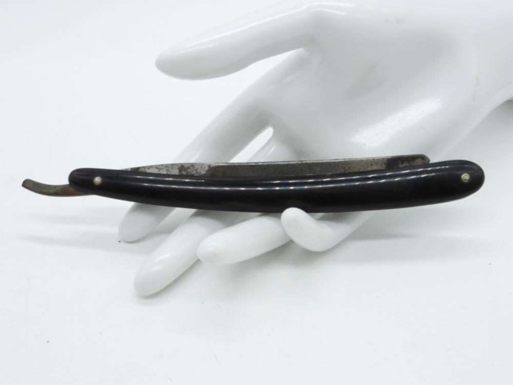 IXL SHEFFIELD STRAIGHT RAZOR, BLACK SCALES
