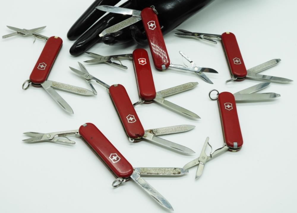 VICTORINOX SWISS ARMY KNIFE COLLECTION