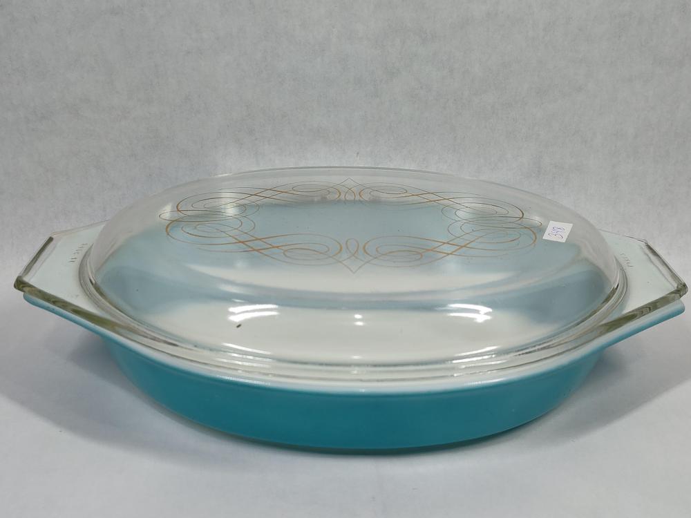 Pyrex Princess Turquoise Casserole w/ Scroll Lid