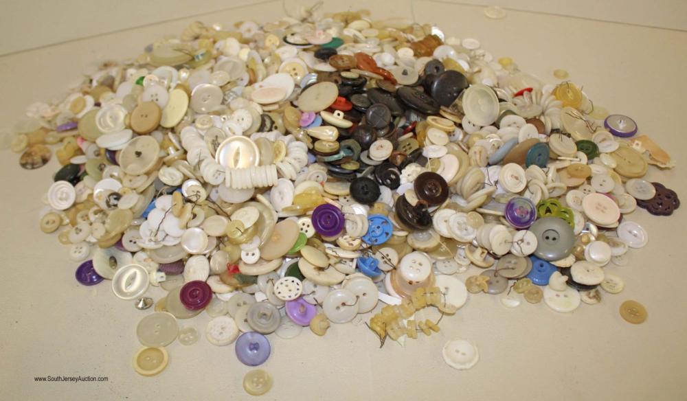 Box Lot of Vintage Buttons ... image