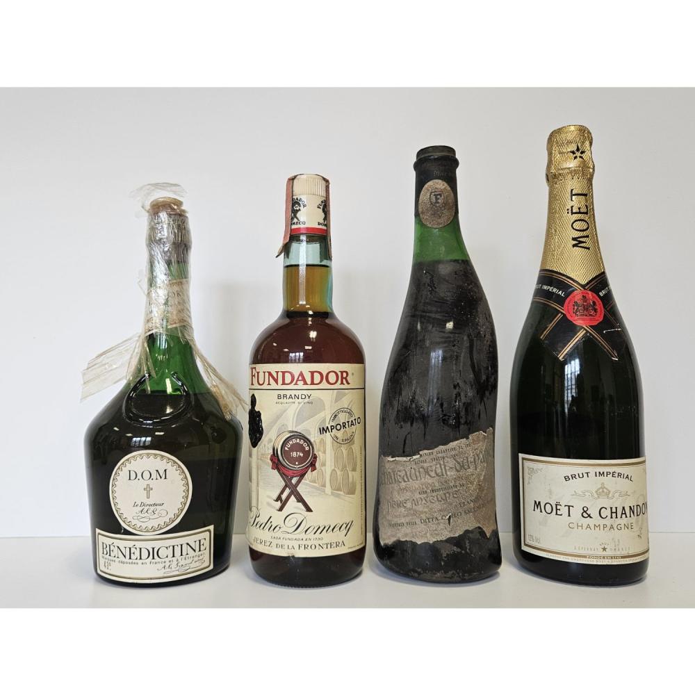 Ensemble de 4 bouteilles
