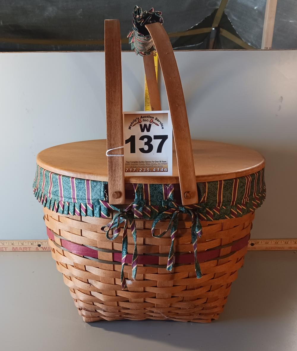 1994 Longaberger Basket