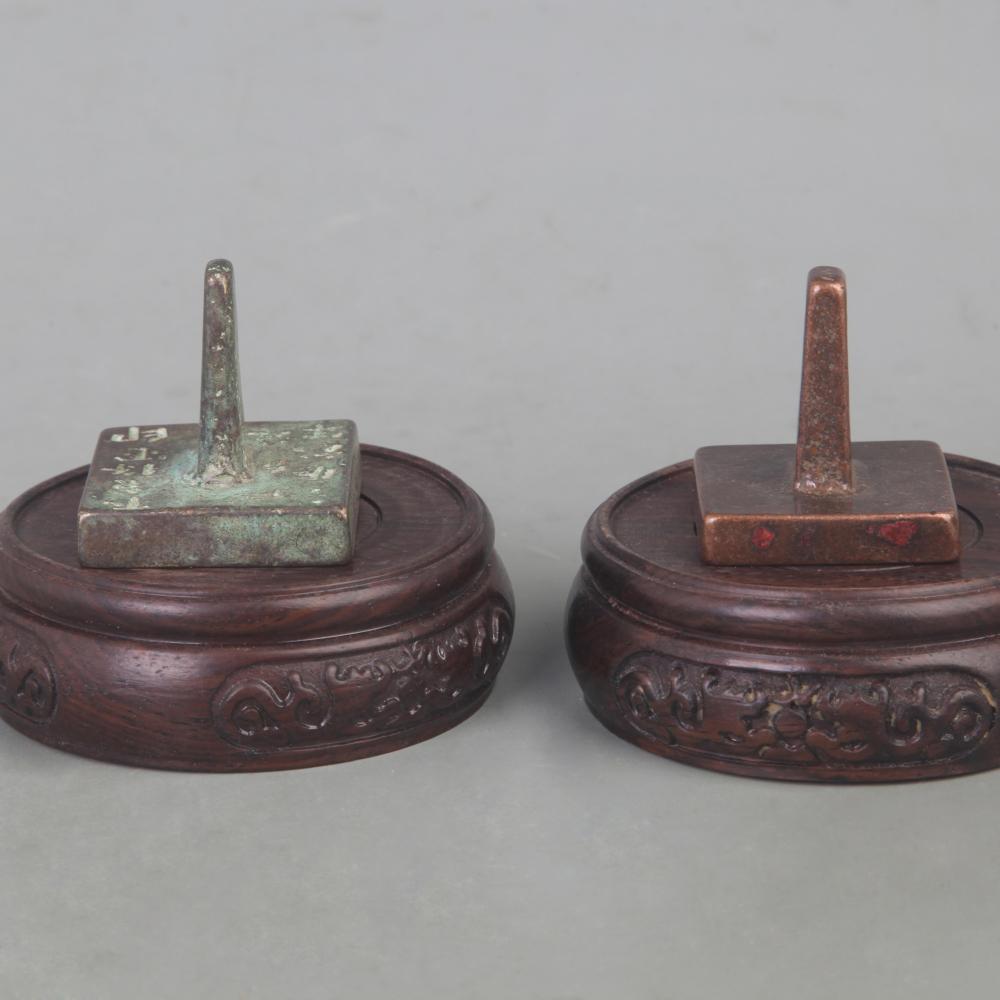 TWO ANTIQUE SQUARE SEALS image