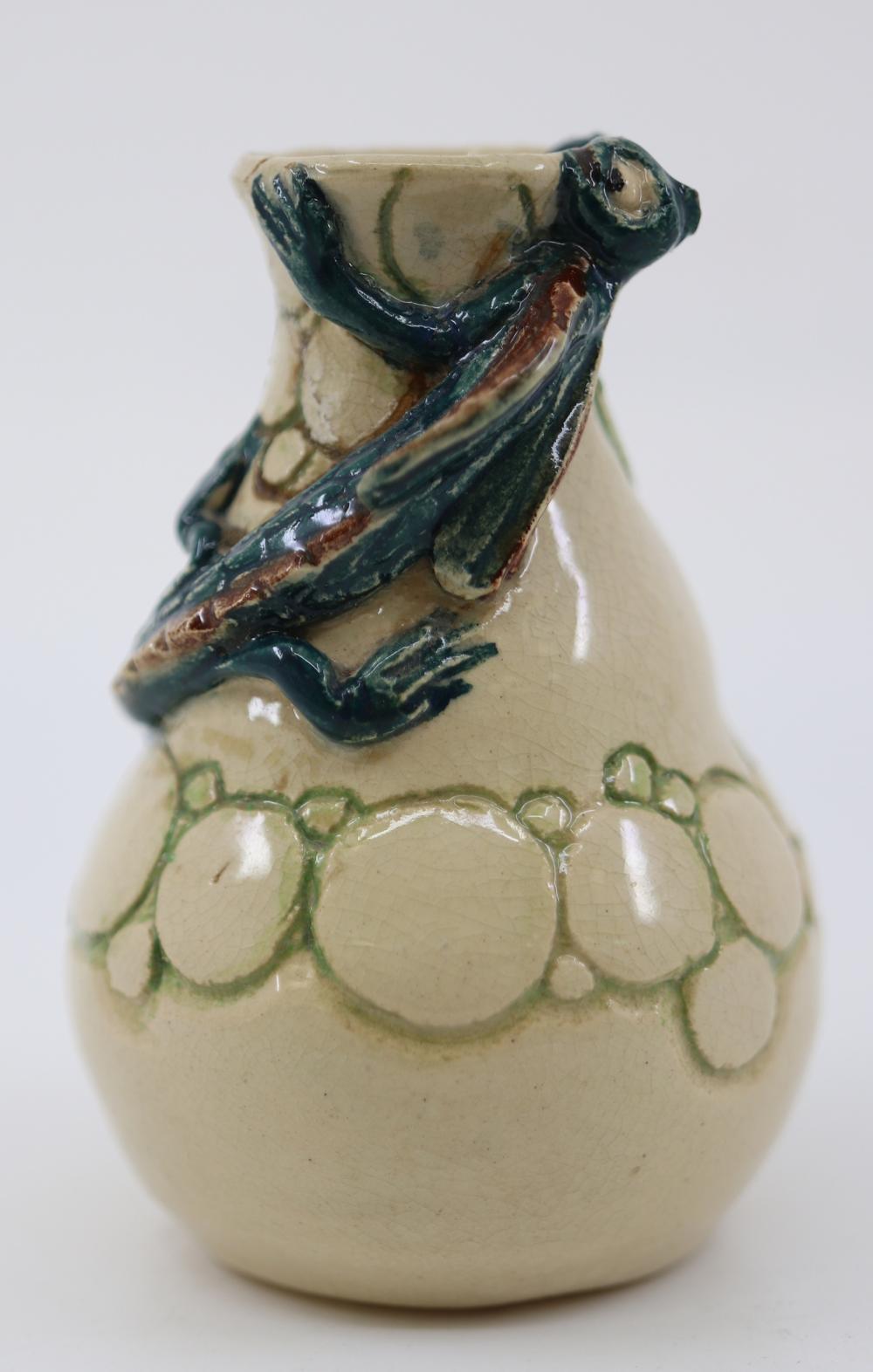 AUST POTTERY VASE (HAS HAD REPAIR) SIGNED MARGUERITE MAHOOD 0915 WITH APPLIED LIZARDS