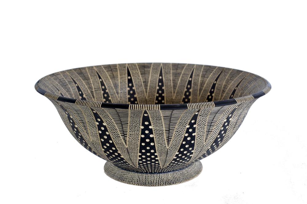 ERIK BRIGHT, SGRAFFITO DECORATED POTTERY VASE