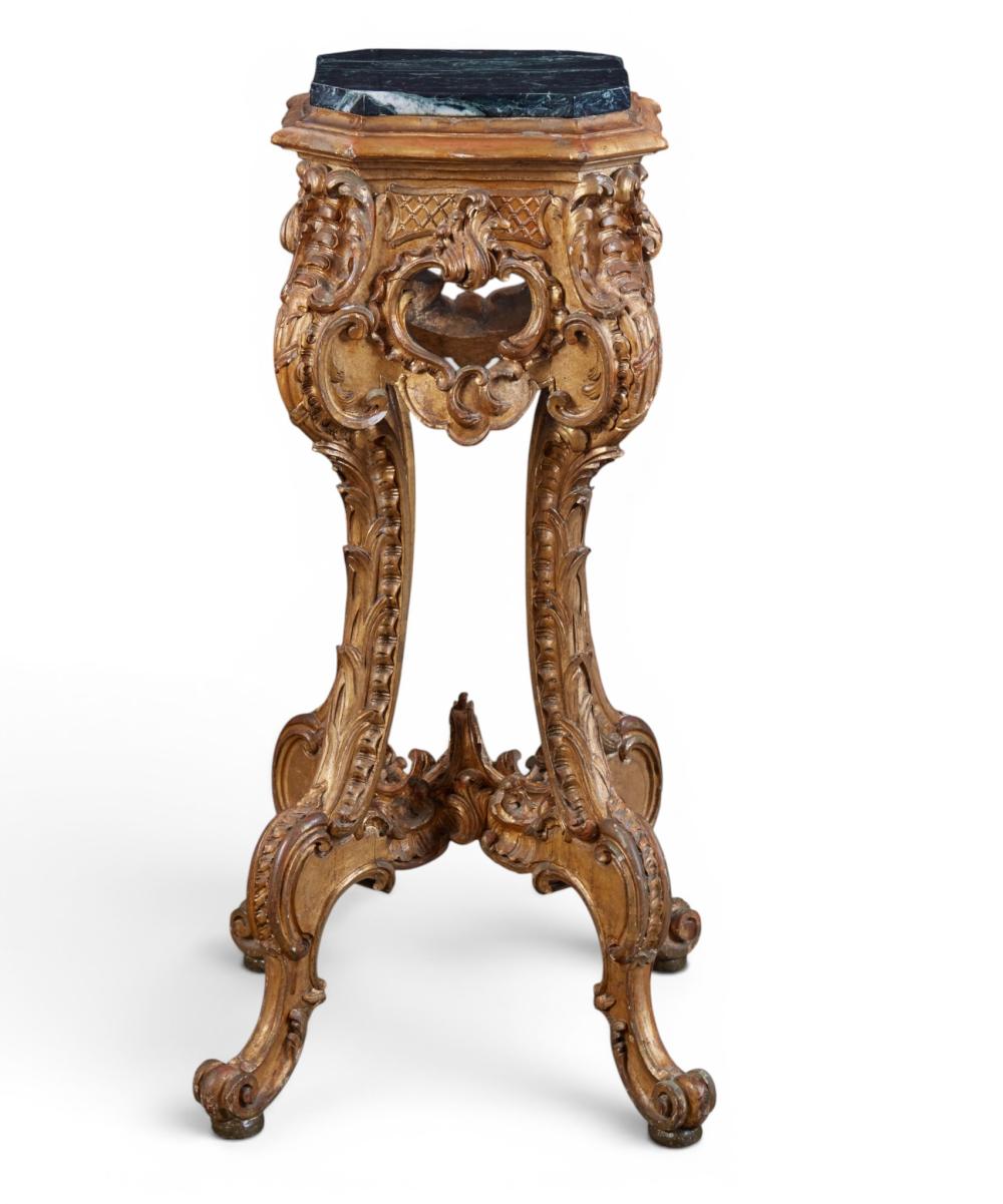 A Louis XV style giltwood p... image