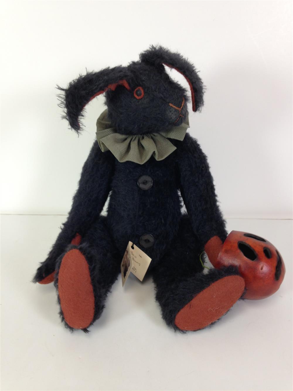 18" ARTIST MADE HALLOWEEN RABBIT "BOO BUNS" BY LORI ANN BAKER. BLACK MOHAIR WITH ORANGE FELT PAW PADS AND UNDERSIDE OF EARS, SHOE BU...