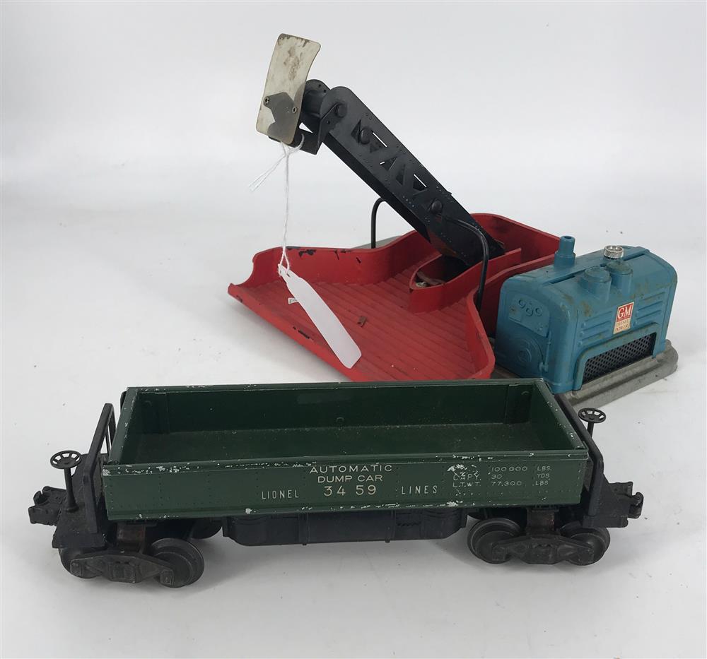 LIONEL POST WAR O GAUGE 397 COAL LOADER AND 3459 DUMP CAR