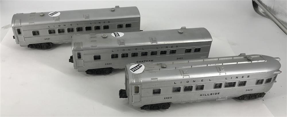 LIONEL POSTWAR O GAUGE PASSENGER CAR LOT 2421 MAPLEWOOD, 2422 CHATHAM, 2423 HILLSIDE SILVER WITH BLACK LETTERS