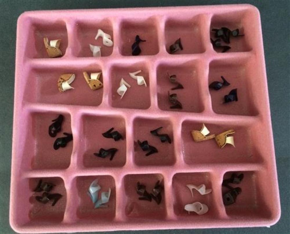LOT OF #1 BARBIE OPEN-TOE HEELS/MULES AND WHITE CORK WEDGIES. (13) PAIRS AND (8) SINGLE SHOES INCLUDE BLACK, WHITE, LIGHT BLUE, BROW...