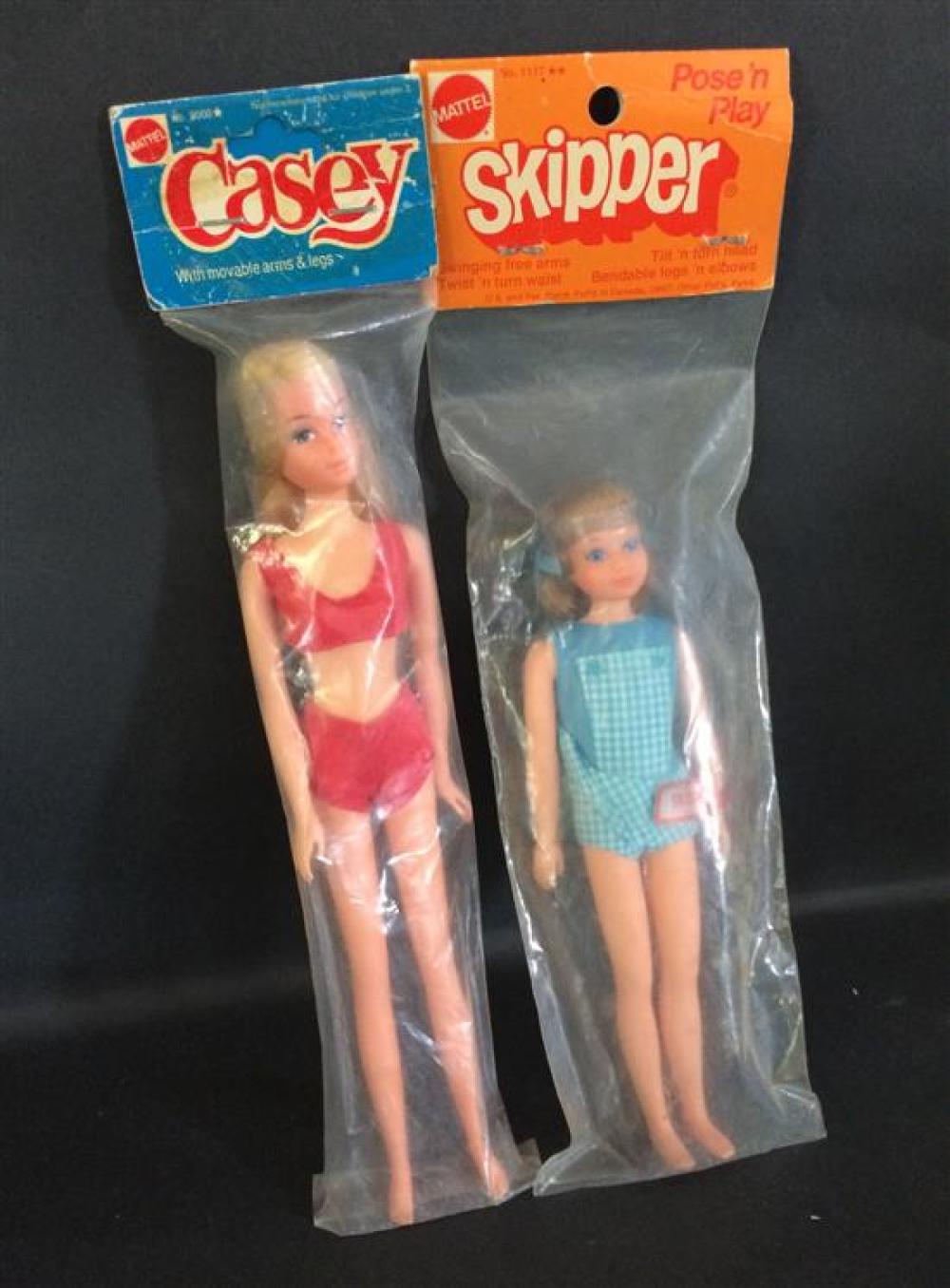 (2) NRFB VINTAGE "BAGGIE" DOLLS - 1973 POSE 'N PLAY "SKIPPER" #1117 AND 1974 "CASEY" WITH MOVABLE ARMS AND LEGS.