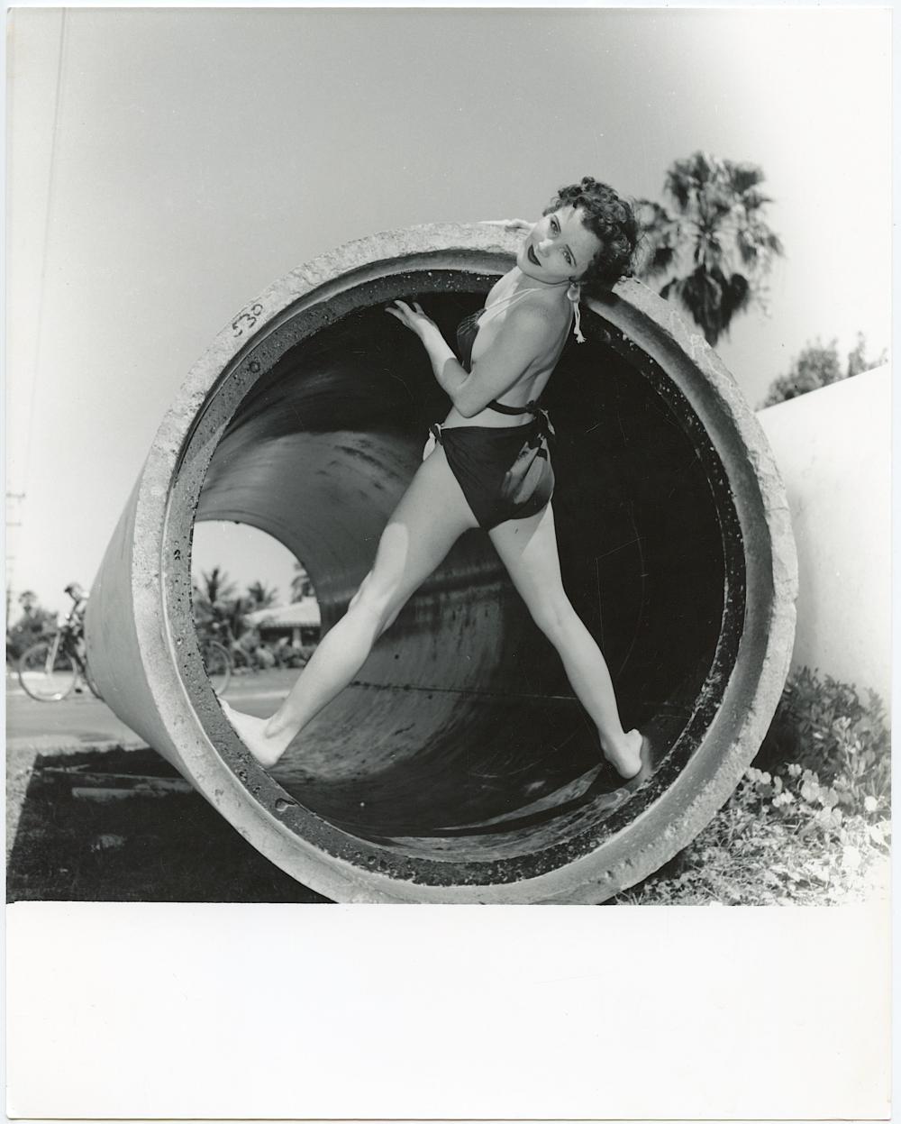 Vintage Original Photo Pin-Up Model BUNNY YEAGER Archives