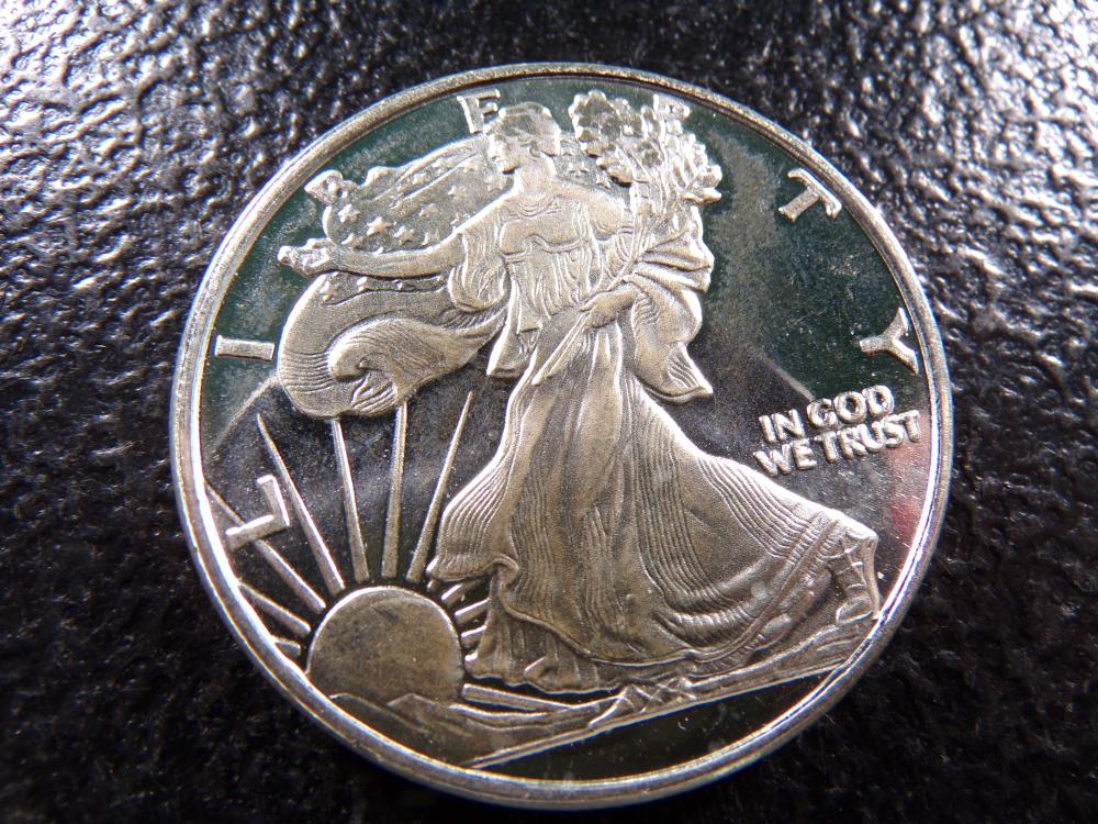 COLLECTIBLE 1 OUNCE .999 FINE SILVER *****1 OZ. SILVER
