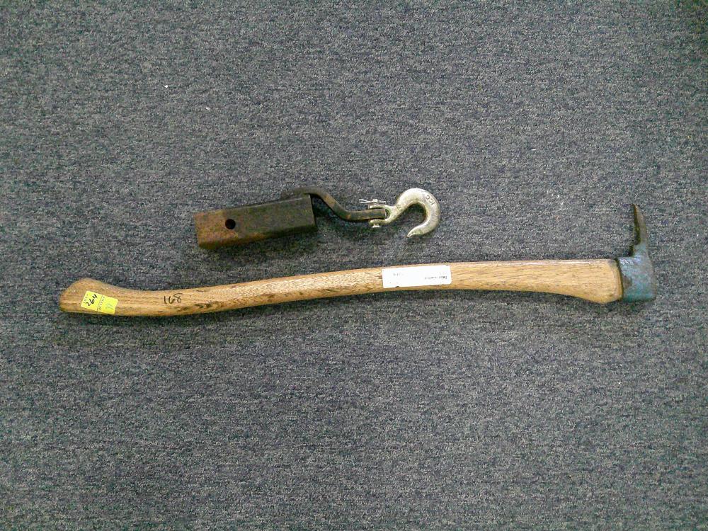 Pick-a-roon, trailer hitch with hook