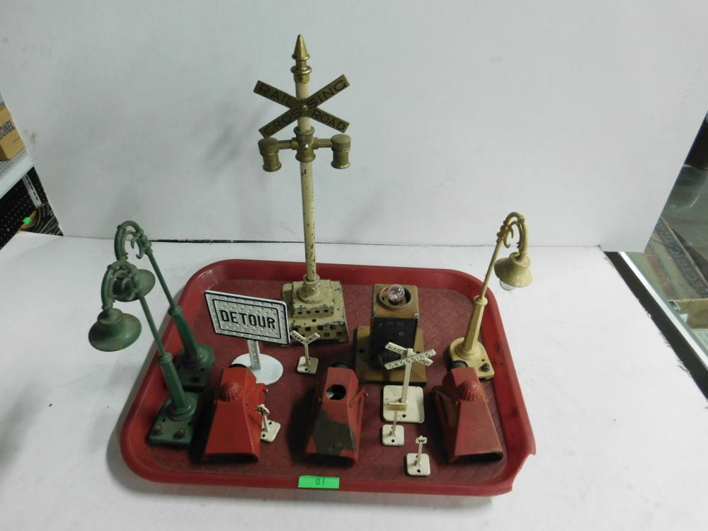 Vintage Lionel Metal Railroad Track Accessories