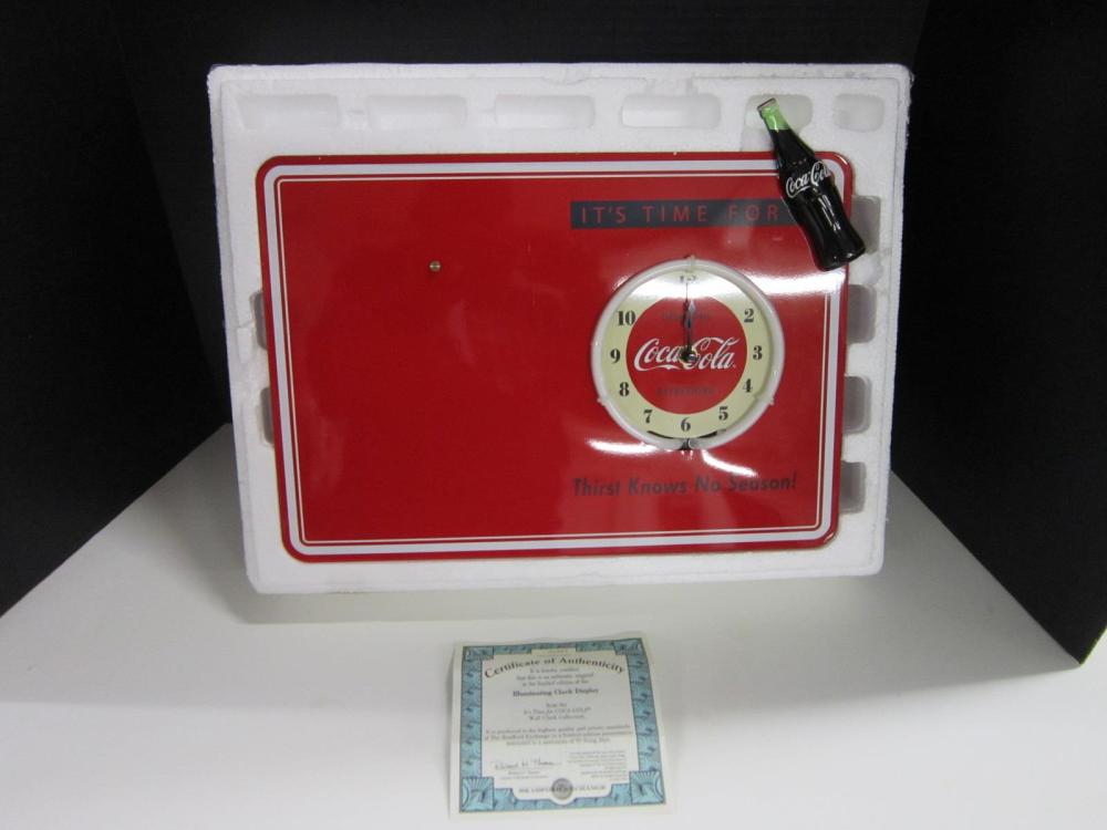 Coca-Cola Battery Clock w/Light Up Florescent
