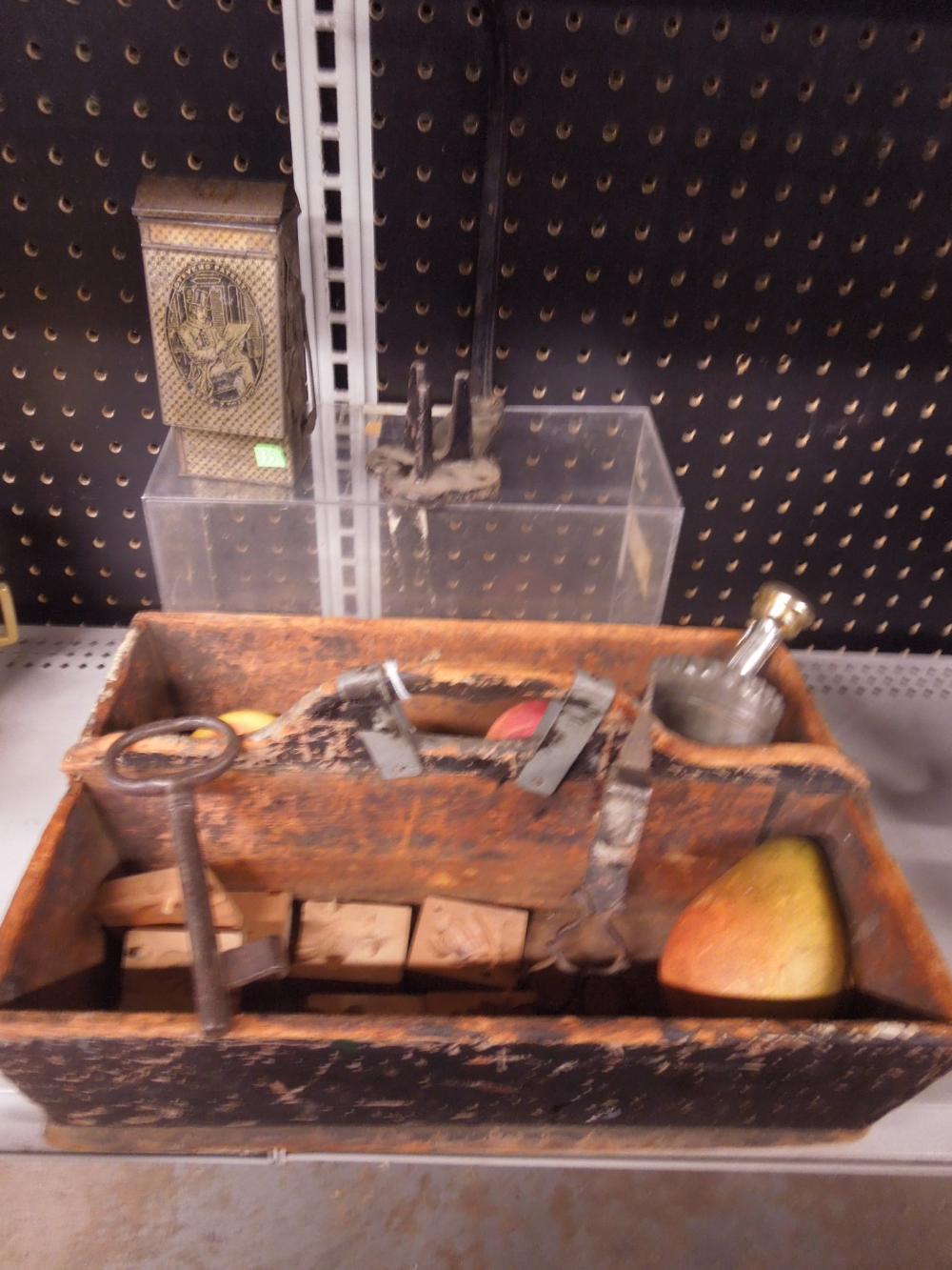 Kitchen Primitive & Other Items