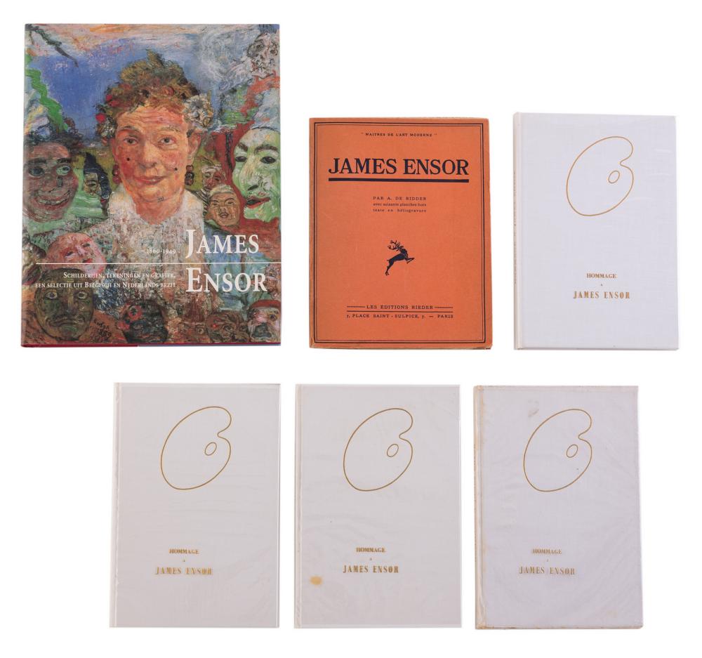 A lot of various Ensor publications: 'Hommage à James Ensor', publ. by 'Les Amis de James Ensor', ed. Brepols 1959 (four items - three of which are in new condition); added: De Ridder A., 'James Ensor', ed. 'Les Editions Rieder - Paris 1930'; extra added a recent publication on Ensor