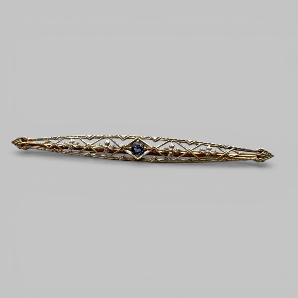14K Gold Brooch with Filigree and Inset Stone