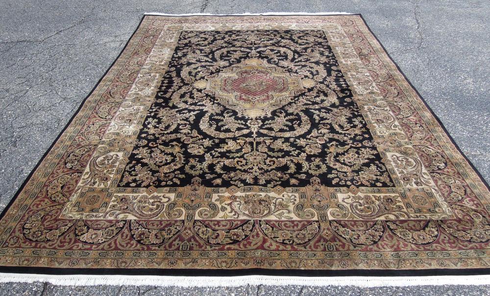 BEAUTIFUL HAND KNOTTED KASHAN AREA RUG