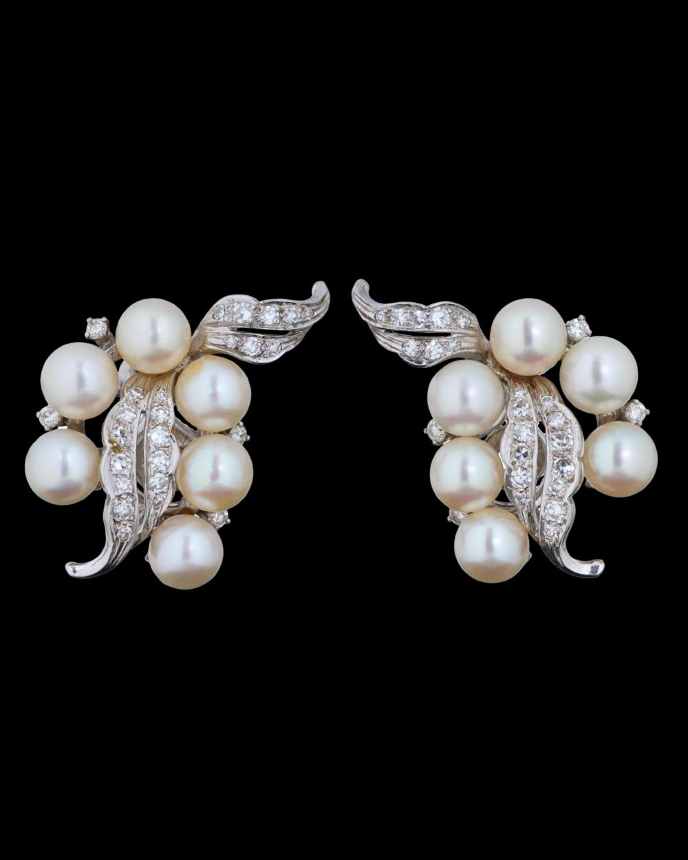 Pair of 14K White Gold Diamond Leaf Earrings, Each- H.- 1 1/4 in., W.- 7/8 in. (2 Pcs.)