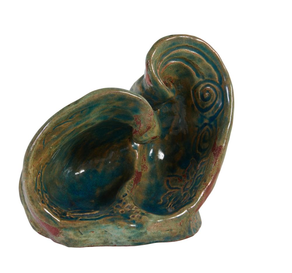 Leona Nicholson, Newcomb College, "Green Wave," 1965, H.- 4 7/8 in., W.- 5 7/8 in., D.- 3 1/2 in.