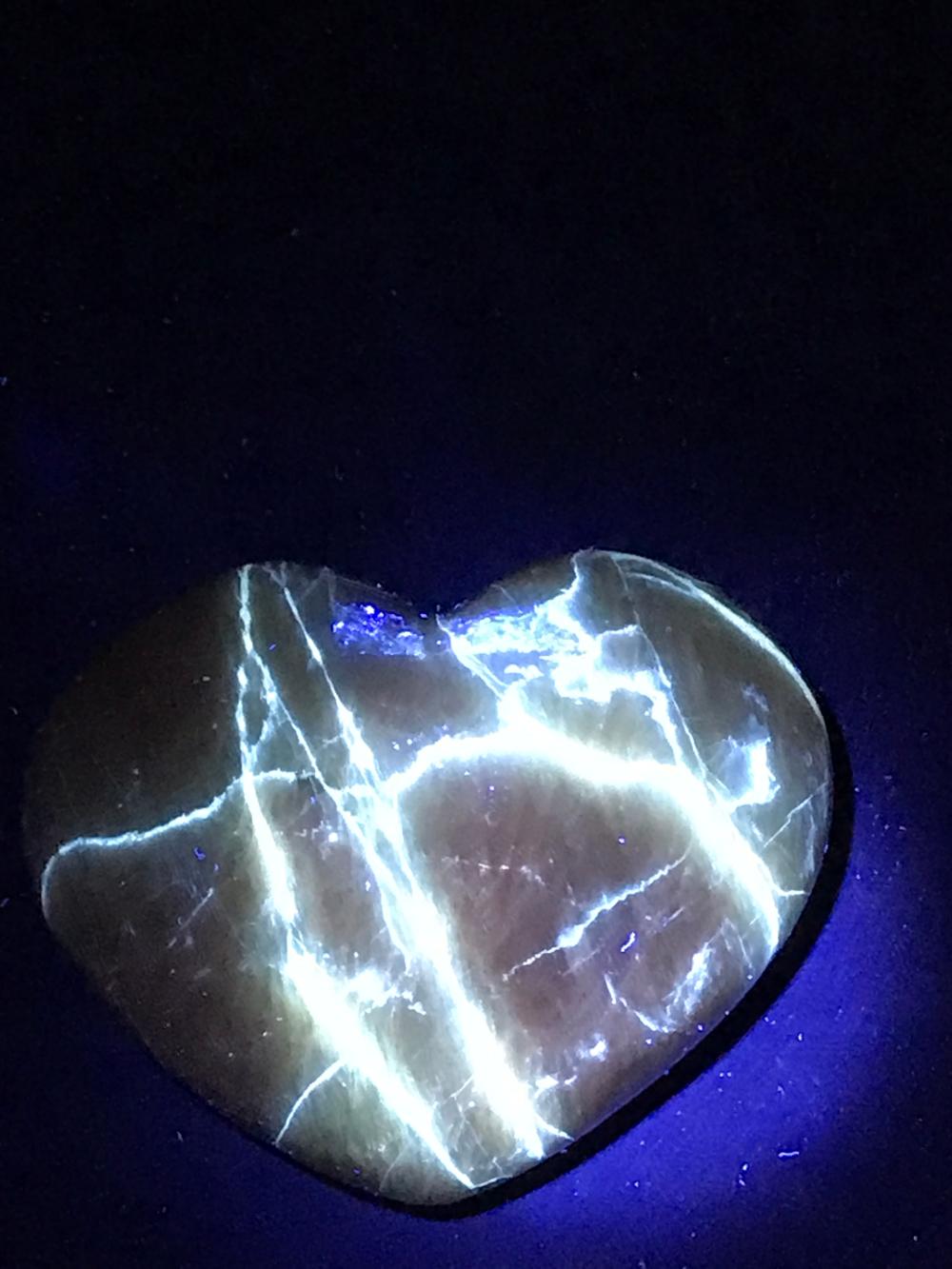 Rock, Crystal, Natural, Collectible, Carving, Heart