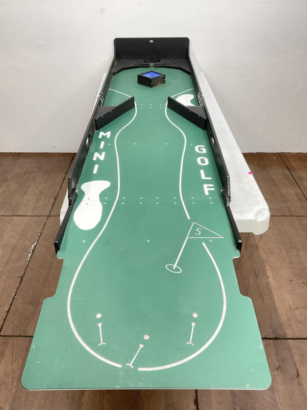 Wertz Werkz Folding Carnival Mini Golf Game