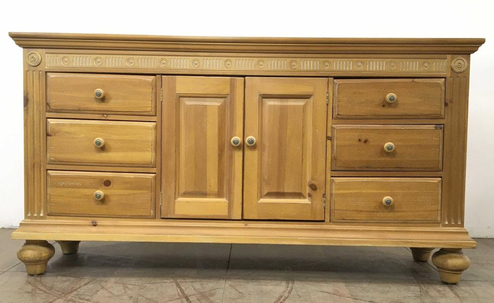 Rustic Style Pine Triple Dresser On Bun Feet
